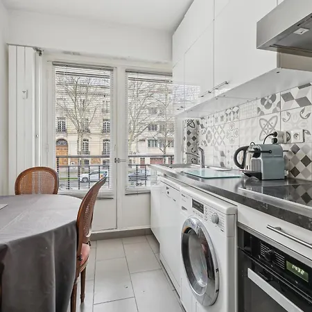 Near Des Invalides By Weekome Apartment