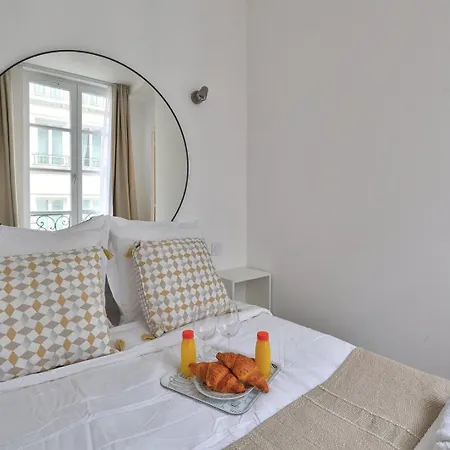Apartment 587 Stuart - Superb In