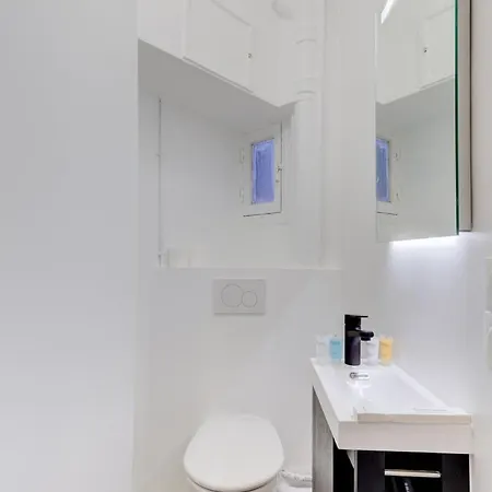 544 Champignon - Superb Sacre-coeur Apartment *