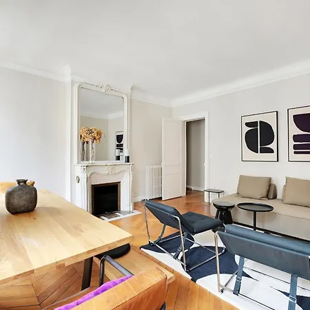 Spacieux 2p A Paris, Rue Jouffroy D'abbans Proche Arc De Triomphe Apartment Paris