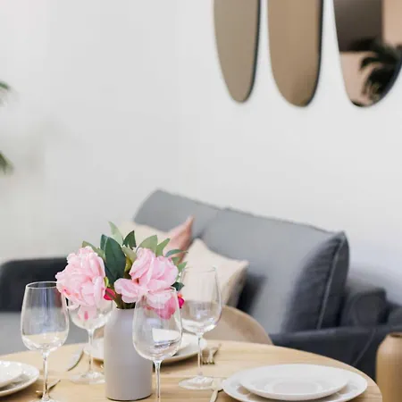 Stylish 3 Min From Haussmann, Sleeps4 * パリ
