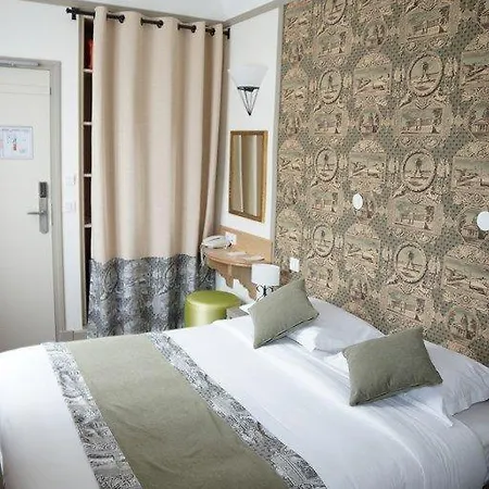 Hotel Foch Paris