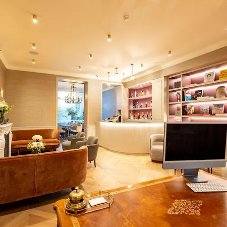 Foch 4* Paris