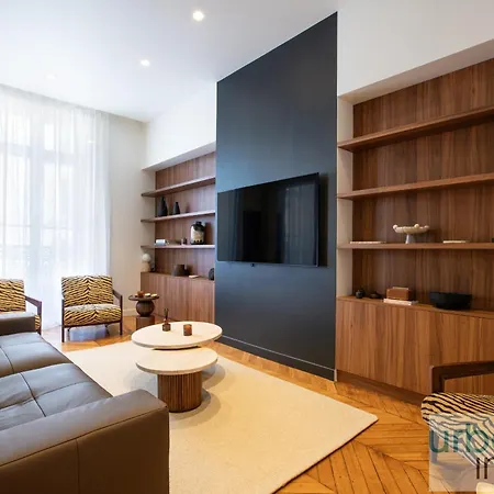 Urban Flat 197 - Saint Honore Champs Elysees Apartment