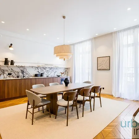 Urban Flat 197 - Saint Honore Champs Elysees Apartment *