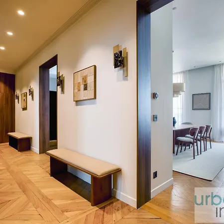 Urban Flat 197 - Saint Honore Champs Elysees Apartment