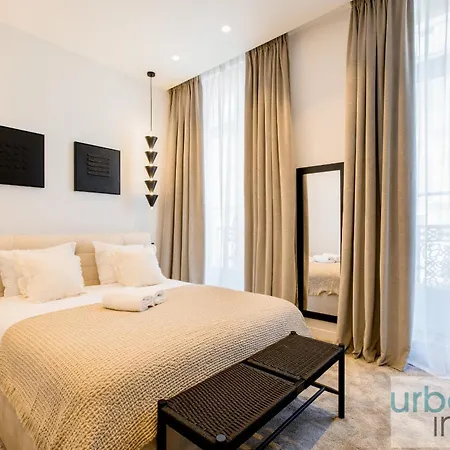 Urban Flat 197 - Saint Honore Champs Elysees Apartment *
