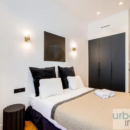 Urban Flat 197 - Saint Honore Champs Elysees Apartment