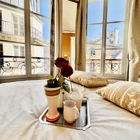 3p Baroque With Rooftop View