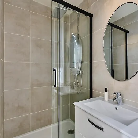 Close To La Crimee Metro Station Line 7 Apartment Paris