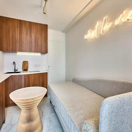 Close To La Crimee Metro Station Line 7 * Paris