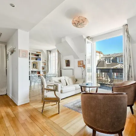 Appartamento Stunning Parisian 1br Flat Near The Eiffel Tower *