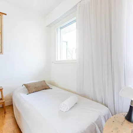 Guestready - Colorful Family Getaway In Belleville Apartment Paris