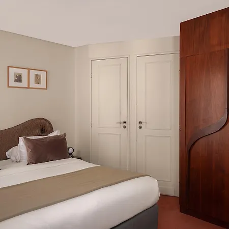 Belloy Saint Germain Hotel