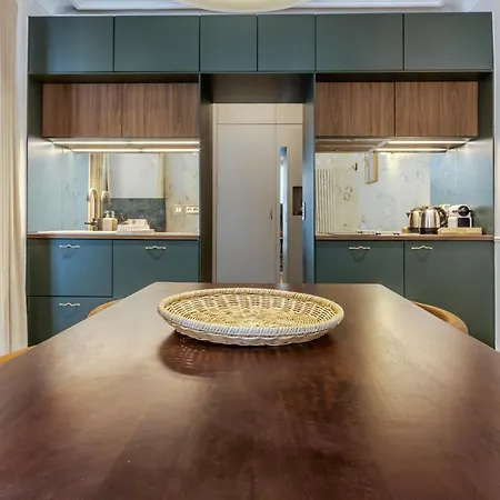 Eiffel Tower - Le Gustave Apartment *