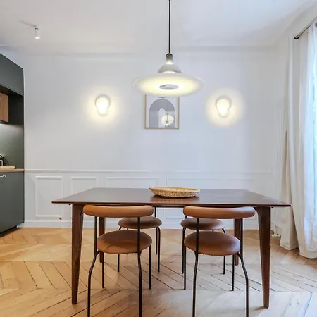 Apartment Eiffel Tower - Le Gustave *