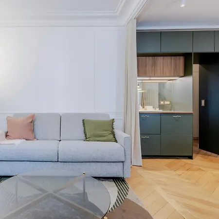 Apartment Eiffel Tower - Le Gustave Paris