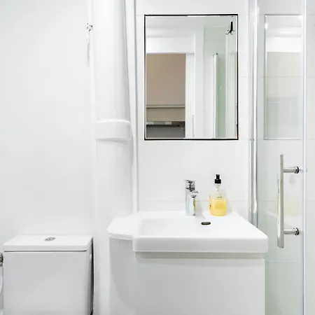 Gold Gate Apartment