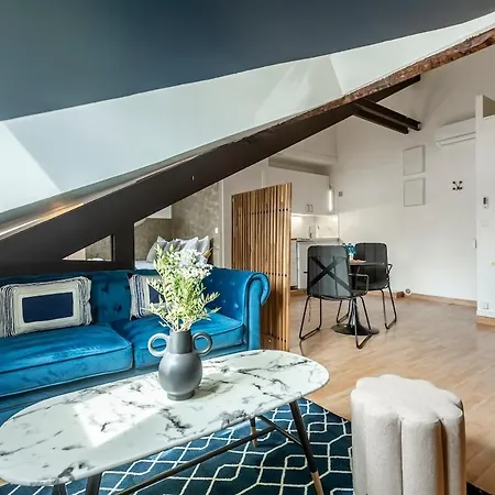 Apartment 61#opera#studio#louvre#ac *