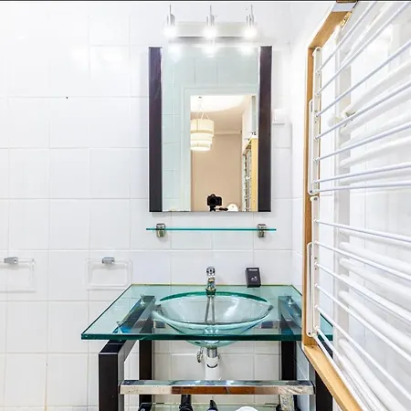아파트 Guestready - Hidden Gem With Private Courtyard