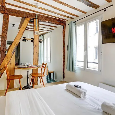 Apartment Sejour Parisien Elegant Pour 2 Personnes
