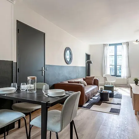 42#opera #louvre #paris02 #2bedrooms #ac *
