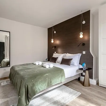 Apartment 42#opera #louvre #paris02 #2bedrooms #ac *