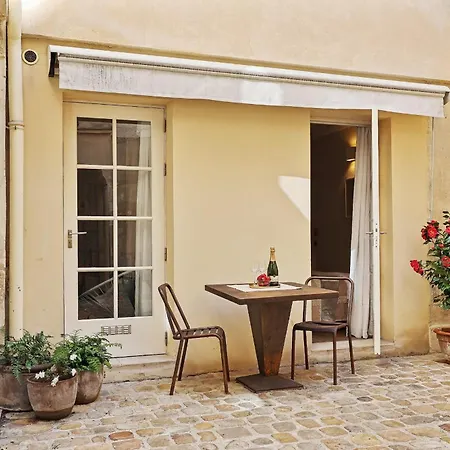 Bnbnova - Le Marais & Place Des Vosges Apartment