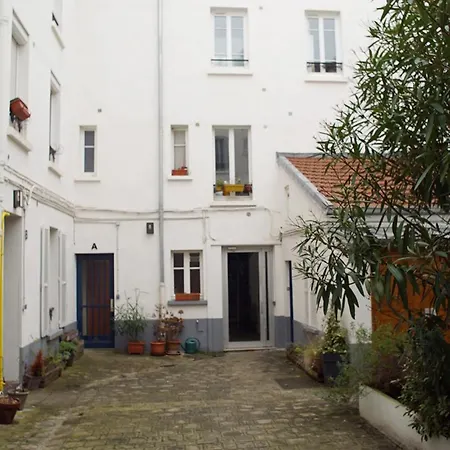 Peaceful In A Impasse In Charonne Apartment Paris