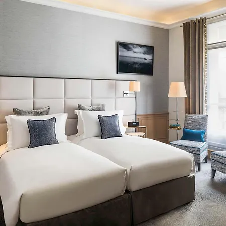 Sofitel Baltimore Tour Eiffel מלון 5*