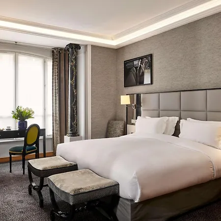 Sofitel Baltimore Tour Eiffel מלון
