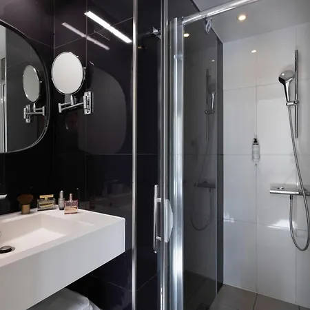 Le Bailli De Suffren Hotel 3*