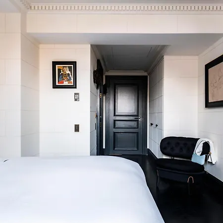 De Berri Champs-élysées, A Luxury Collection