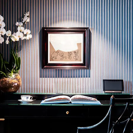 De Berri Champs-élysées, A Luxury Collection Hotel 5*