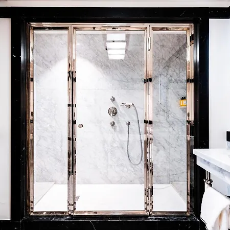 Hotel De Berri Champs-élysées, A Luxury Collection 5*