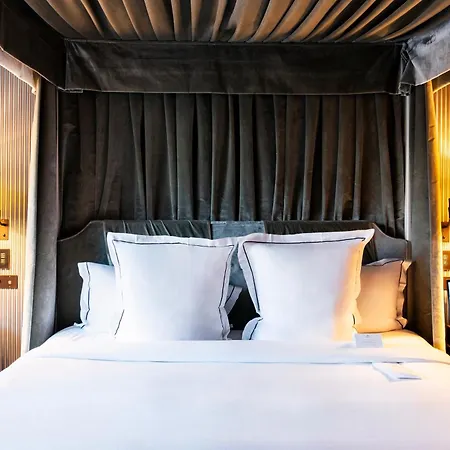 De Berri Champs-élysées, A Luxury Collection Hotel 5*