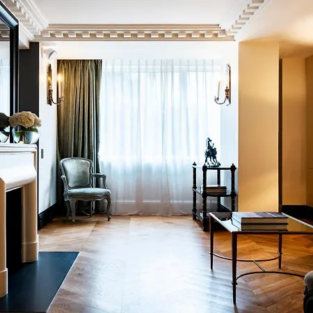 Hotel De Berri Champs-élysées, A Luxury Collection 5*