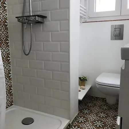 Apartment Charming 3-room Apartment, Center