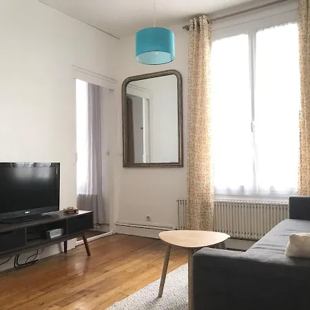 Apartment Charming 3-room Apartment, Center *
