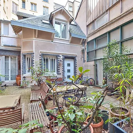 House - Butte Aux Cailles