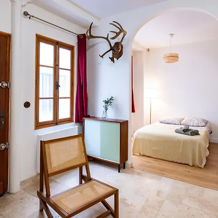 Modern Place In Sacre-coeur Apartment Paris