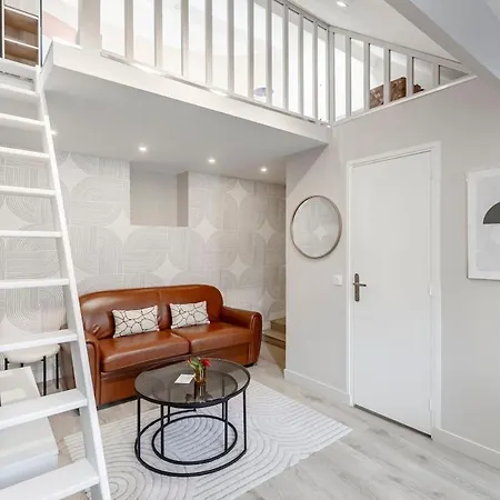 A43 Republic # 1bedroom # Marais # Paris03 # Ac Appartement Paris
