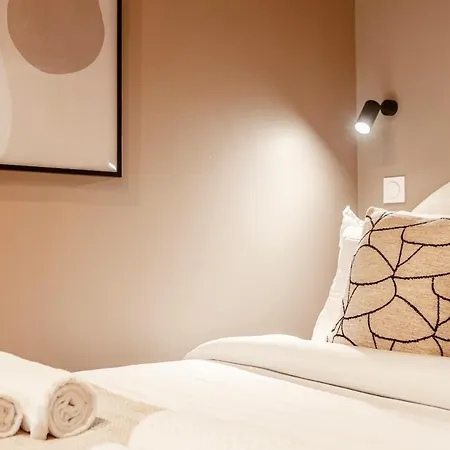 A43 Republic # 1bedroom # Marais # Paris03 # Ac Appartement