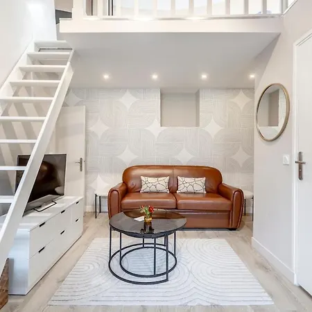 A43 Republic # 1bedroom # Marais # Paris03 # Ac Appartement Paris