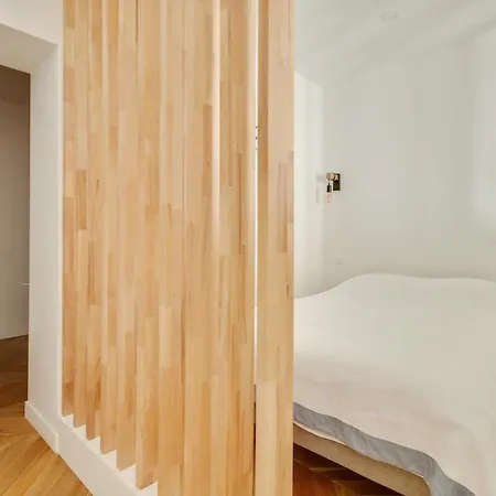 4-star For 4, 10 Mn From Champs-elysees Apartment
