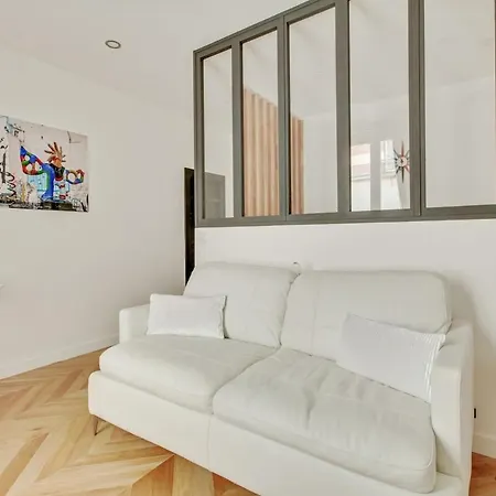 4-star For 4, 10 Mn From Champs-elysees Apartment