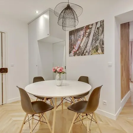 4-star For 4, 10 Mn From Champs-elysees Apartment Paris
