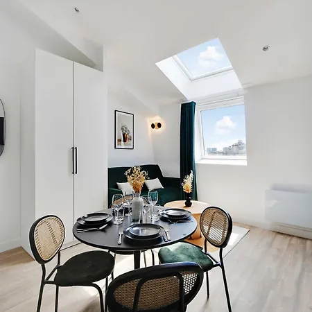 Intimate - 1br 4p - Place De La Nation