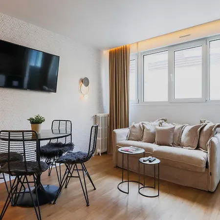 Elegant - 2br 6p - Canal St Martin Apartment