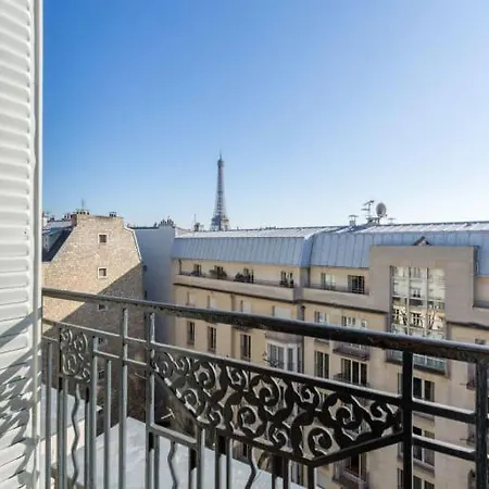 Guestready - Designer - Eiffel Tower View! * Paris